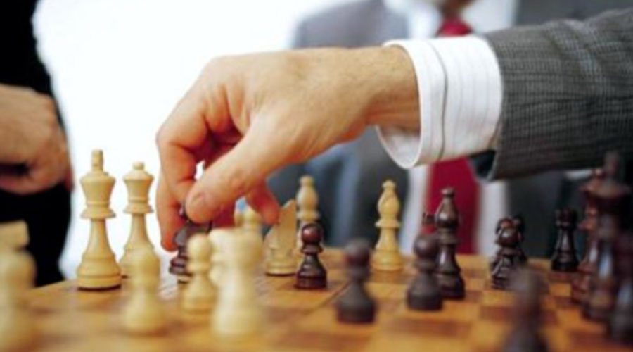 O xadrez de Zé Cocá: entre o aeroporto, a federal, a lealdade a Leur e a gratidão ao grupo petista. 