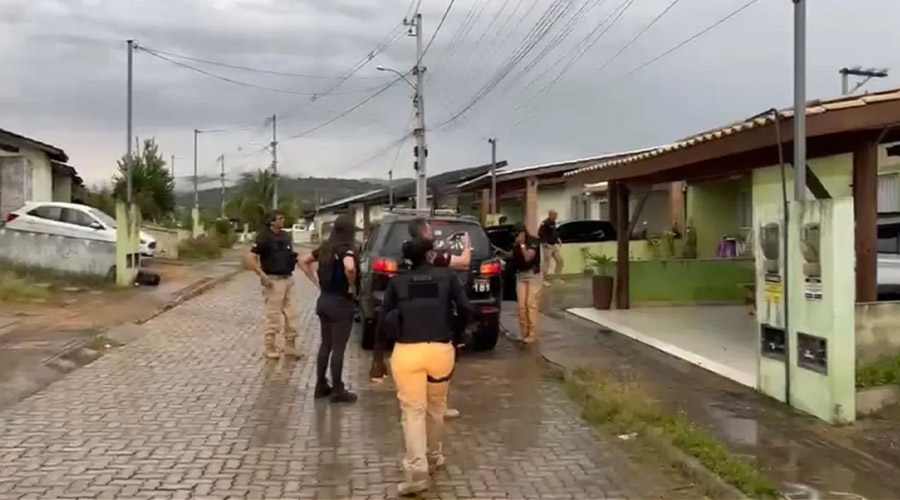 Polícia investiga, peculato, estelionato, lavagem de capitais e tortura de mulheres na Casa das Mulheres de Jequié; diretoria é afastada e interventor assume.