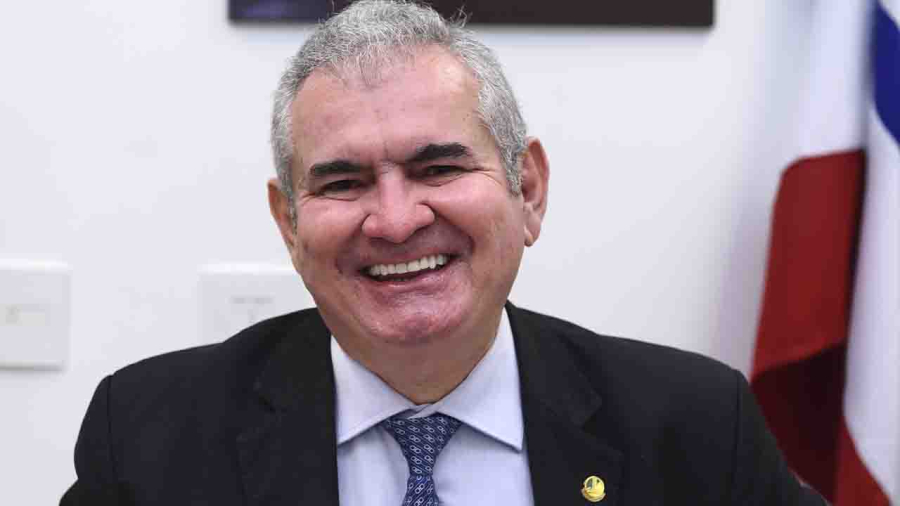 Ângelo Coronel, pré-candidato na chapa de ACM Neto, é contra o fim da escala 6x1: “Vai gerar desemprego”;  Lula e Jaques Wagner defendem mudança