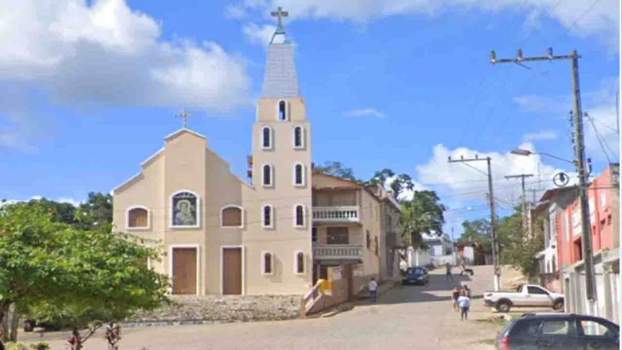 Itamari conquista Selo Ouro e fica em 1º lugar, entre 27 municípios no aproveitamento de vagas da Policlínica Regional de Jequié