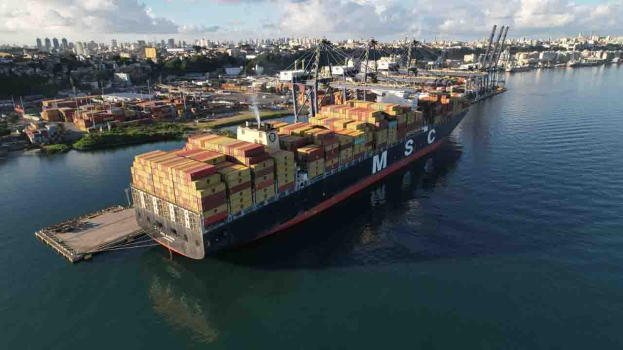Bahia recebe navio com 800 toneladas de materiais para início das obras da Ponte Salvador-Itaparica