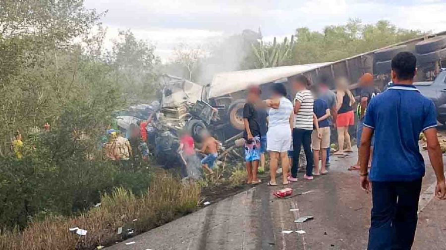 Tragédia na BR-116: 16 mortos em Santa Terezinha, caminhoneiro é preso por homicídio doloso; governador Jerônimo decreta luto oficial 