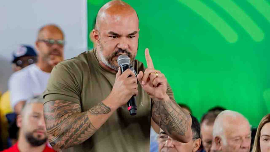  Ex-aliado de ACM Neto diz que prefeitos da oposição querem apoiar Jerônimo: “Estão lá querendo estar aqui”